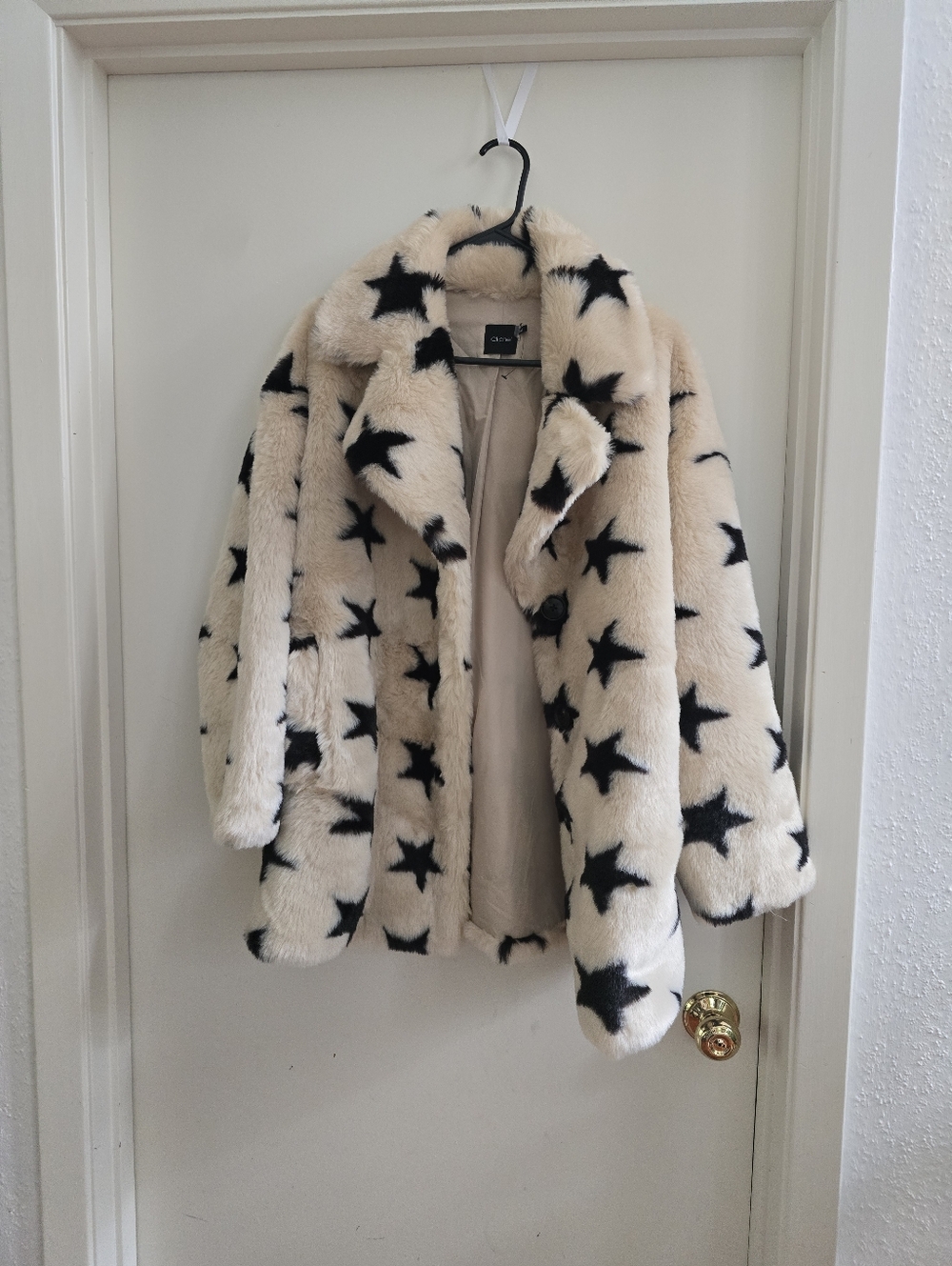 NWOT Cliché Faux Fur Star Print Statement Coat - Cream & Black - Picture 11 of 11
